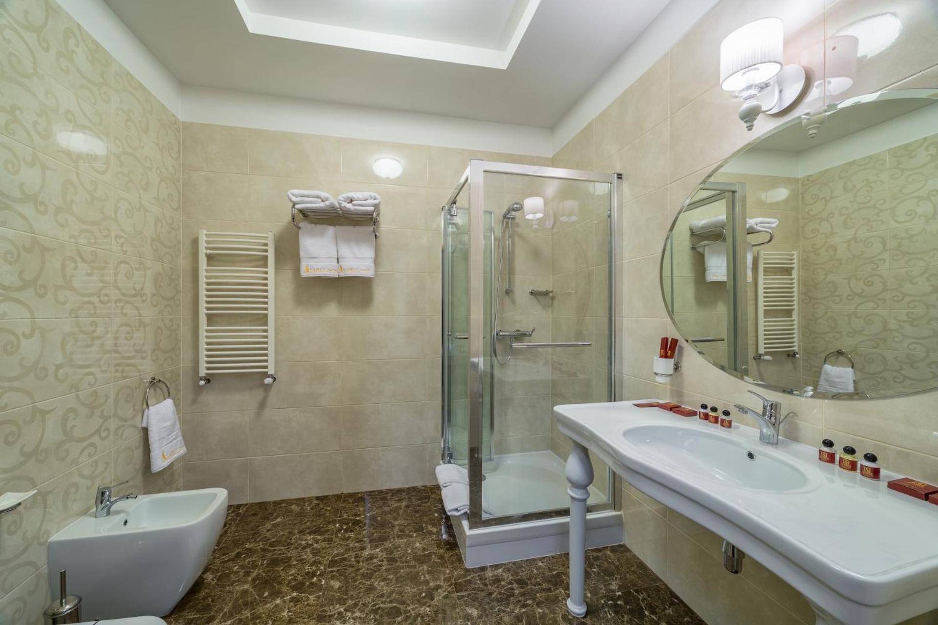 King Suite