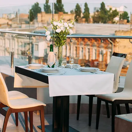 Alarus Luxe Hotel-3